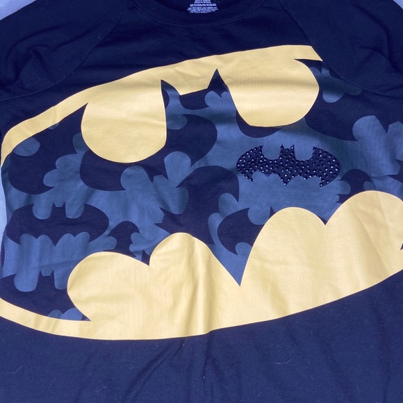 Batman Sweater - Picture 7 of 8